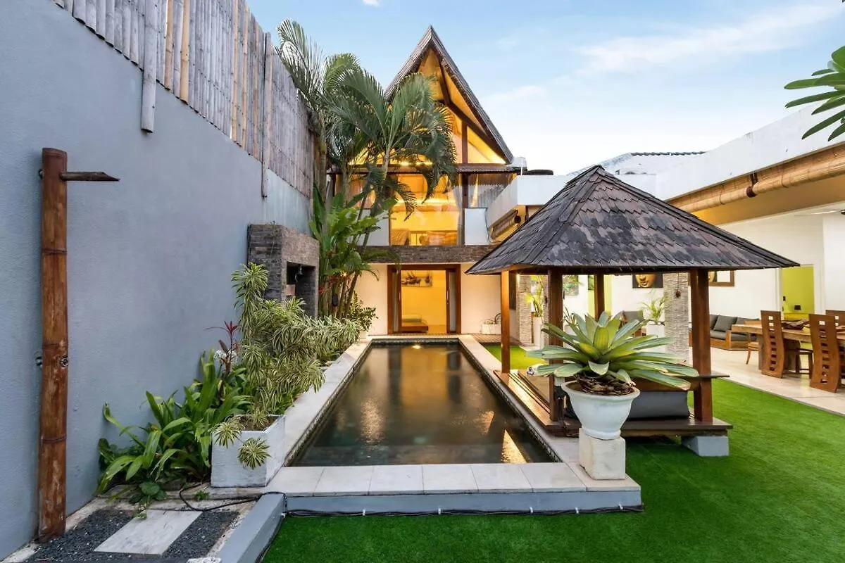 Buddha Beach Villa Seminyak Indonesia